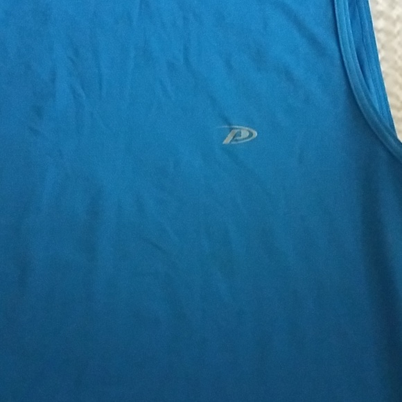 Blue Tank - Picture 2 of 4